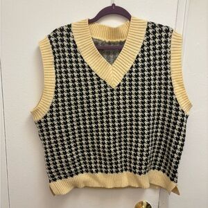 Houndstooth vest
